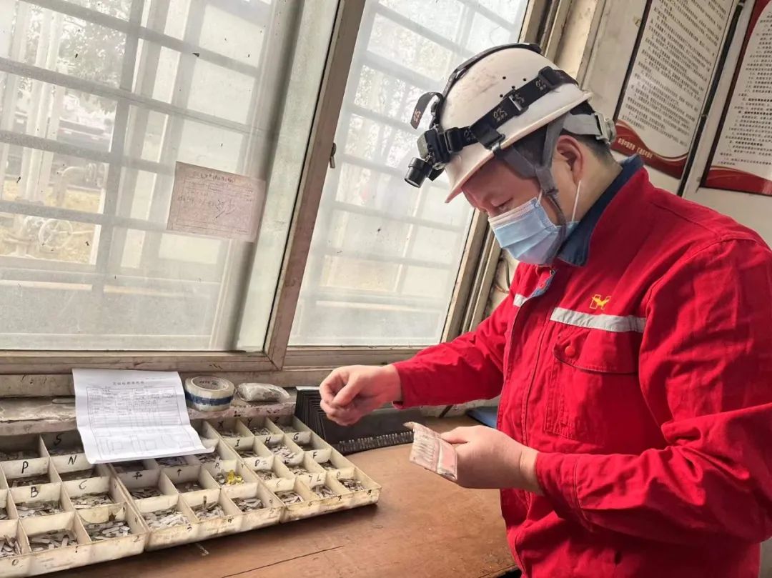 【風采】華興檢測柳洪祥:堅守信念,扎根邊陲,傾盡心血不負歲月與韶華(圖1) 【風采】華興檢測柳洪祥:堅守信念,扎根邊陲,傾盡心血不負歲月與韶華(圖1)