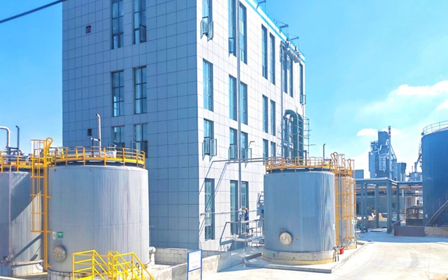 內(nèi)蒙古宜化三效堿蒸發(fā)技改項(xiàng)目一次開(kāi)車成功(圖1) 內(nèi)蒙古宜化三效堿蒸發(fā)技改項(xiàng)目一次開(kāi)車成功(圖1)