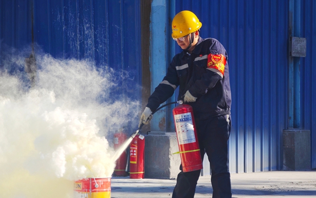 以練促防！內(nèi)蒙古宜化開(kāi)展消防技能比武活動(dòng)