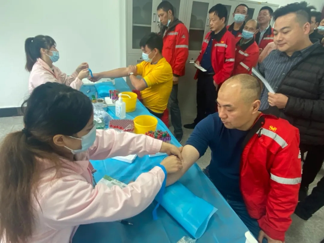 宜化化機(jī):關(guān)愛(ài)職工健康 開(kāi)展職業(yè)健康體檢(圖3) 宜化化機(jī):關(guān)愛(ài)職工健康 開(kāi)展職業(yè)健康體檢(圖3)