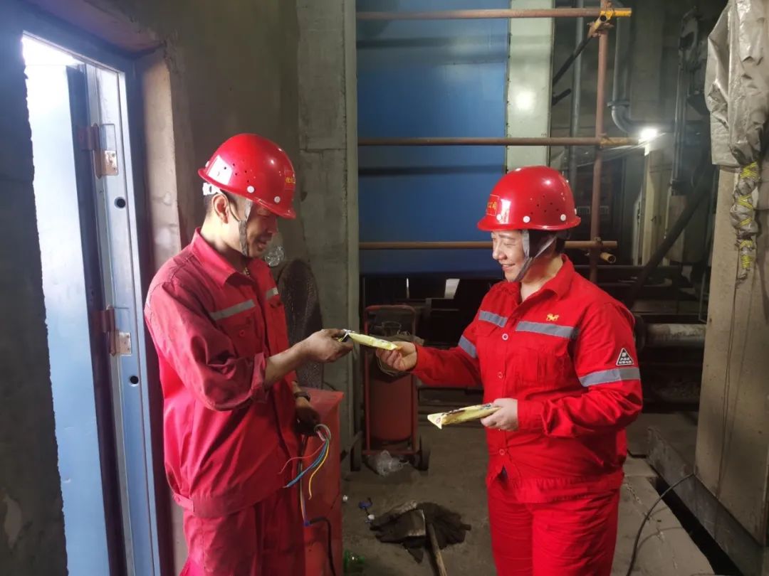 戰高溫 斗酷暑 齊心協力完成內蒙宜化大修(圖3) 圖片